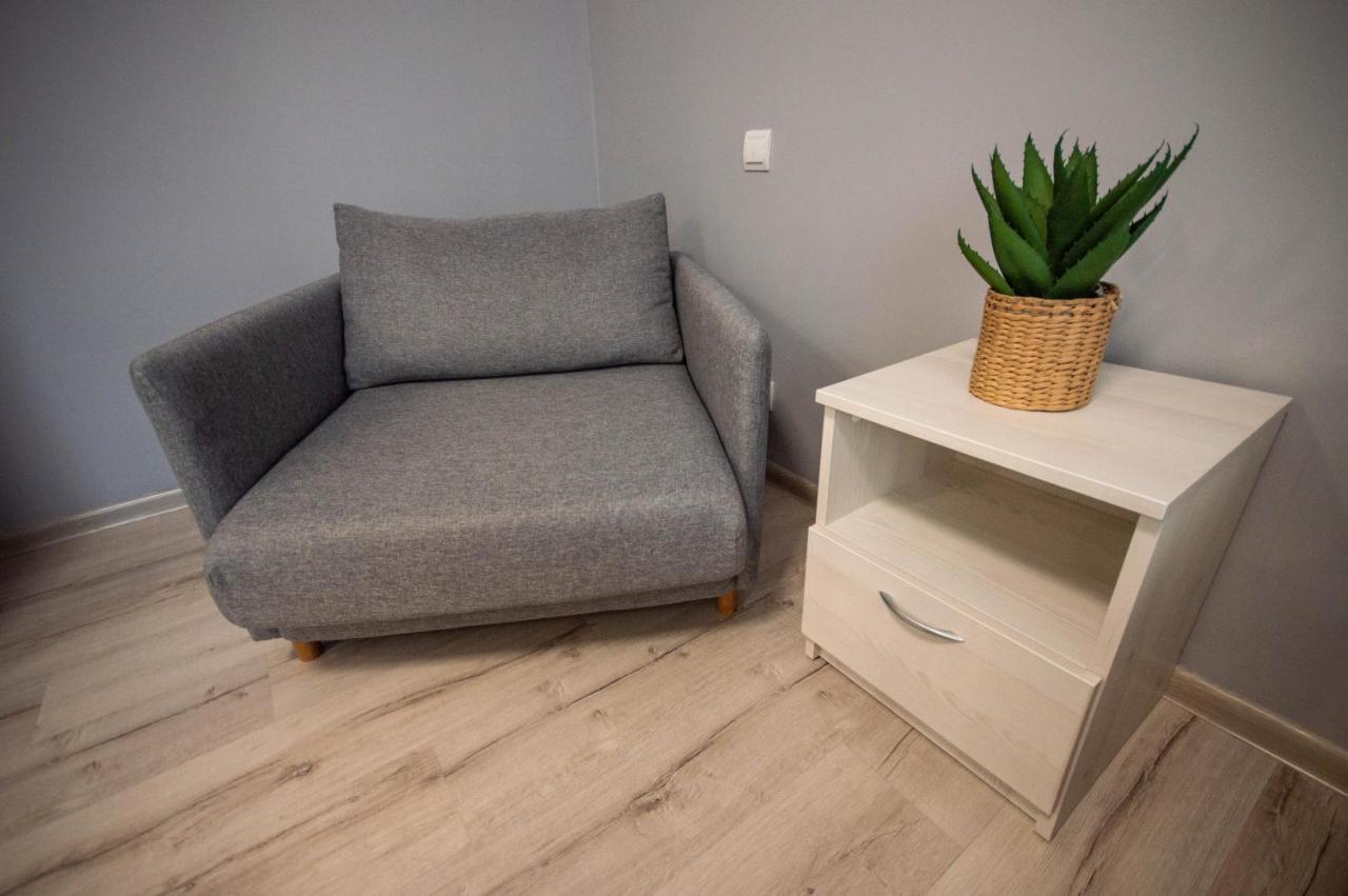 Kyiv Lesi 3 Studio Apartment Ngoại thất bức ảnh